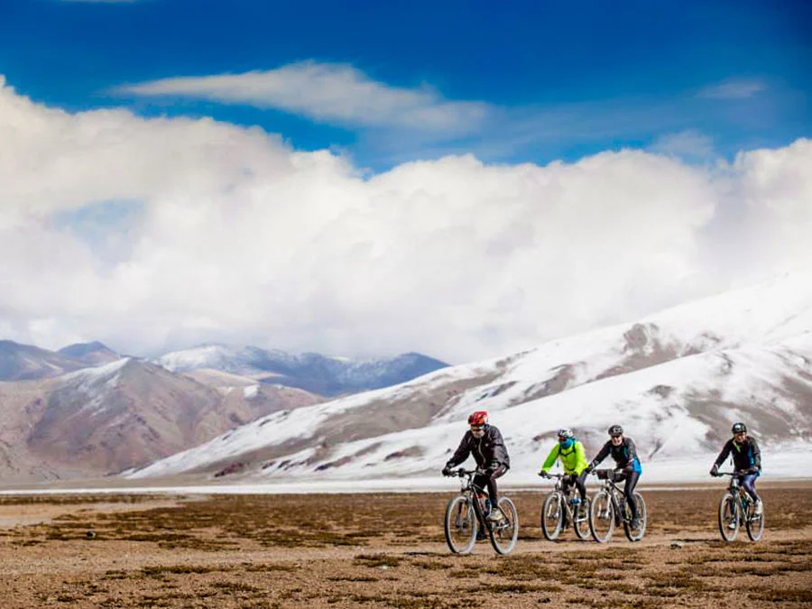 13 Days Cycling From Manali to Leh Tour